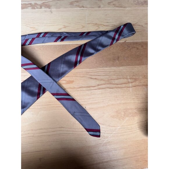 Vintage Christian Dior Men’s Tie Made in USA – Brown Red Stripe Polyester Silk - Picture 8 of 8
